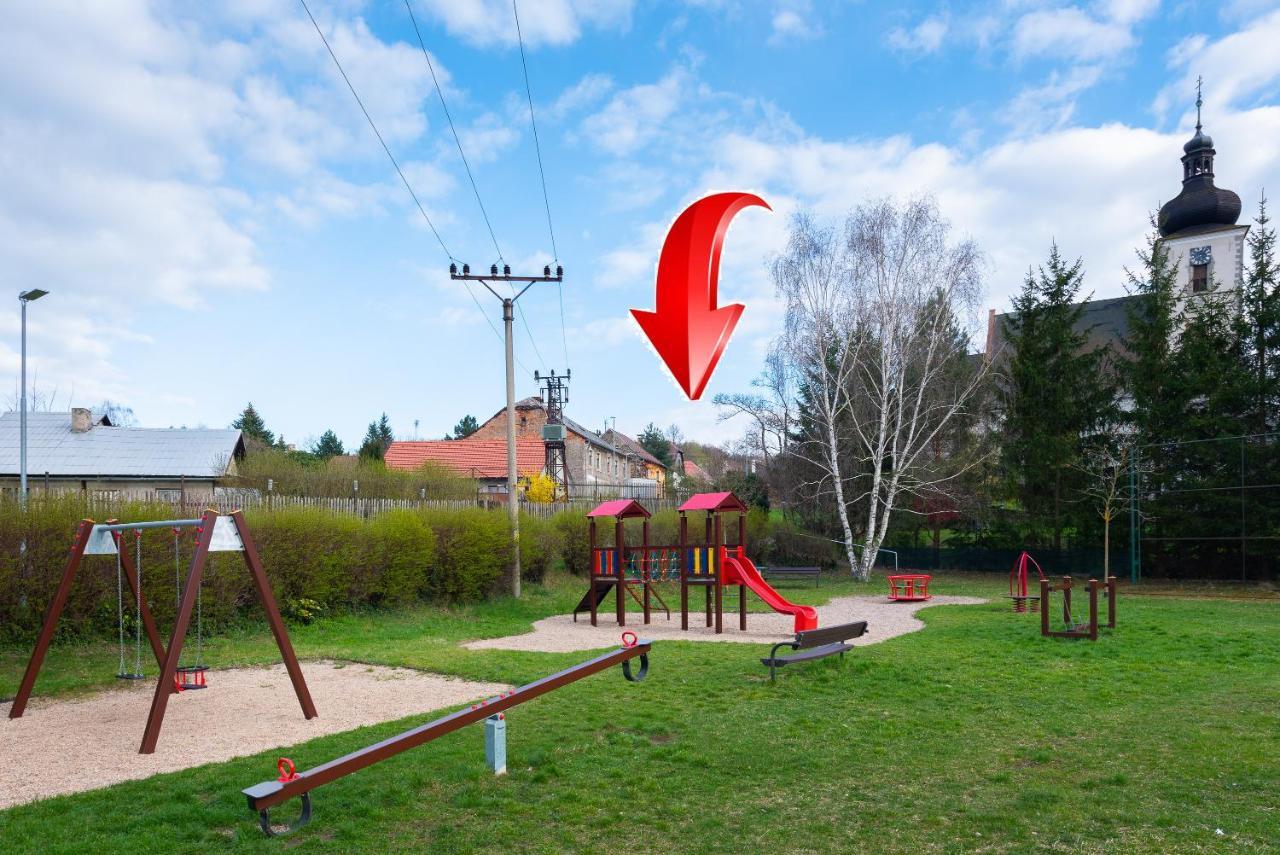 לינה וארוחת בוקר קונטה הורה Kutnohorska Vyhlidka II מראה חיצוני תמונה